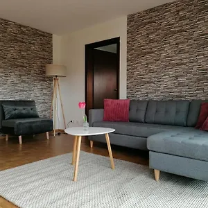 apt-fewo-mit-burgblick.com-bavaria.com/